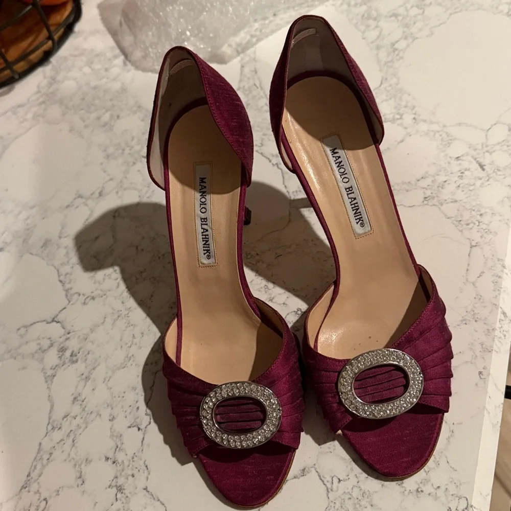 Manolo Blahnik Deep Fuschia Satin/Silk Heels - Picture 2 of 6